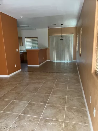 Photo #1: 2678859 Listing 