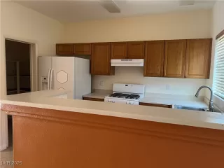 Photo #4: 2678859 Listing 