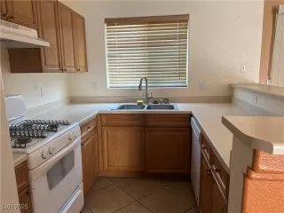 Photo #5: 2678859 Listing 