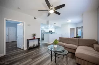 Photo #2: 2678867 Listing