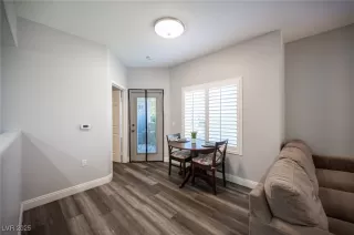 Photo #5: 2678867 Listing