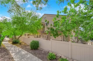 Photo #3: 2678870 Listing 