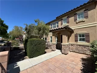 Photo #1: 2678871 Listing 