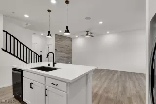 Photo #6: 2678889 Listing 