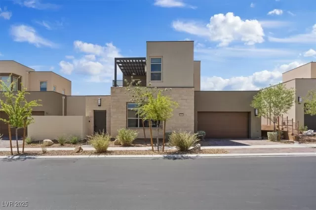 MLS: 2678890 Condo For Sale