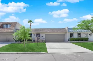 Photo #1: 2678893 Listing