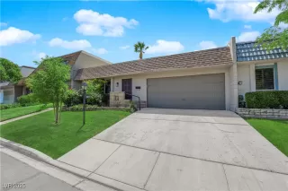 Photo #3: 2678893 Listing