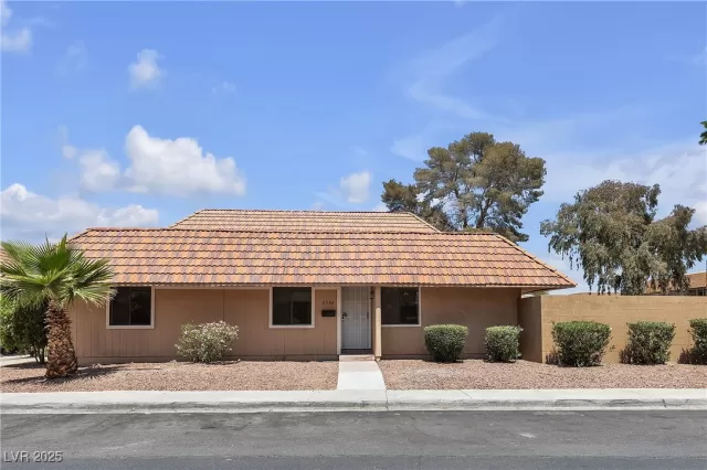 MLS: 2678895 Condo For Sale