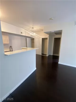 Photo #3: 2678911 Listing 