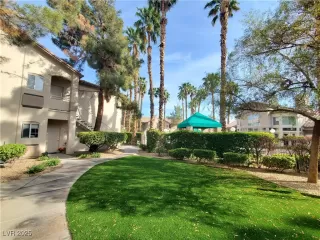 Photo #1: 2678920 Listing 