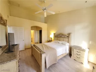 Photo #2: 2678920 Listing 