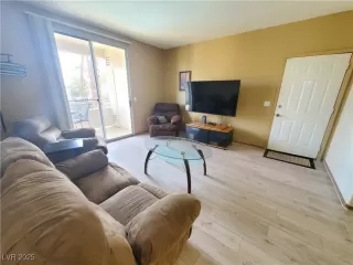 Photo #3: 2678920 Listing 