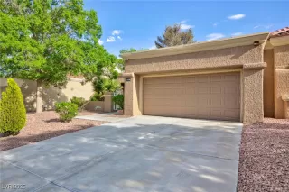 Photo #4: 2678957 Listing