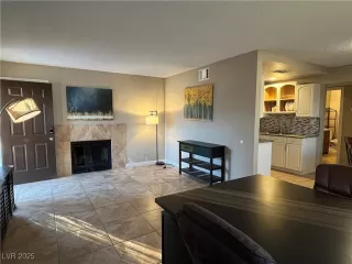 Photo #4: 2678968 Listing 