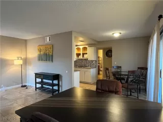 Photo #5: 2678968 Listing 