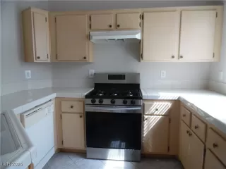 Photo #5: 2678970 Listing 