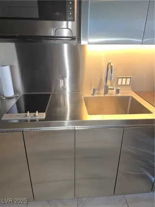 Photo #3: 2678973 Listing 