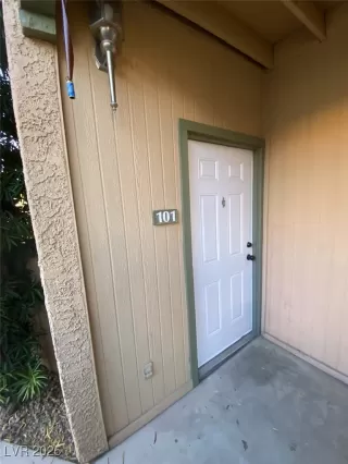 Photo #2: 2678983 Listing 