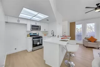 Photo #6: 2678993 Listing 