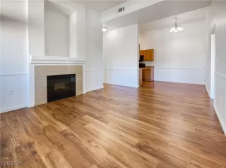 Photo #2: 2678995 Listing