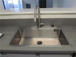 Photo #6: 2679002 Listing 