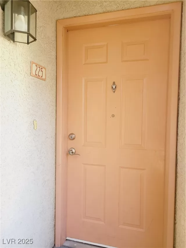 MLS: 2679034 Condo For Sale