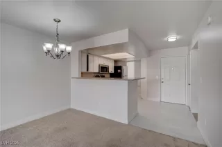 Photo #1: 2679039 Listing 