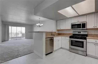 Photo #2: 2679039 Listing 