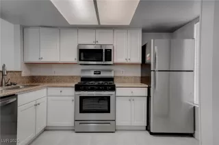 Photo #4: 2679039 Listing 