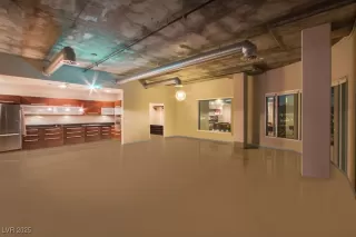 Photo #3: 2679062 Listing 