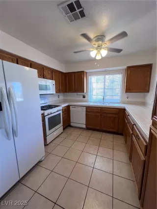 Photo #2: 2679066 Listing 