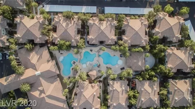 MLS: 2679067 Condo For Sale