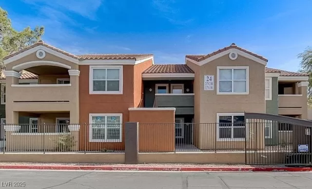 MLS: 2679089 Condo For Sale