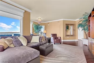 Photo #2: 2679097 Listing 