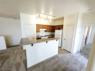 Photo #3: 2679099 Listing 