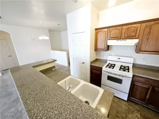 Photo #6: 2679099 Listing 