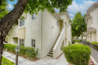 Photo #2: 2679122 Listing