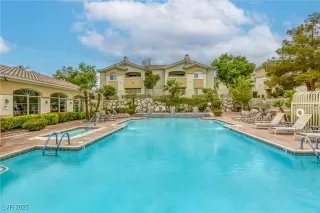 Photo #4: 2679122 Listing