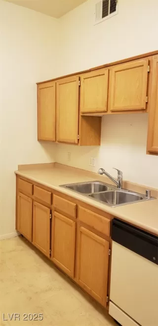 Photo #4: 2679127 Listing 