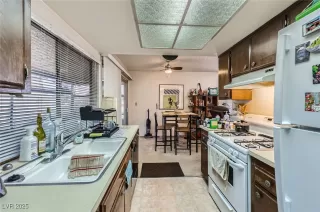 Photo #6: 2679169 Listing