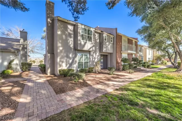 MLS: 2679173 Condo For Sale