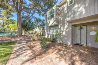 Photo #1: 2679173 Listing 