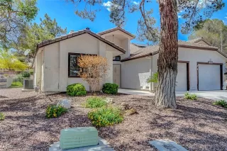 Photo #1: 2679200 Listing 