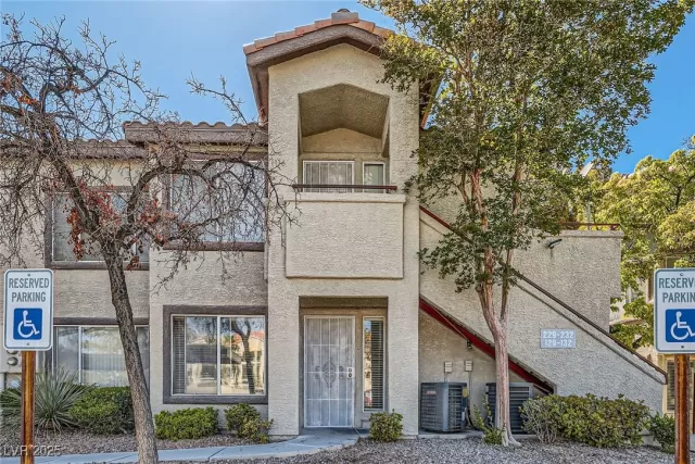 MLS: 2679218 Condo For Sale