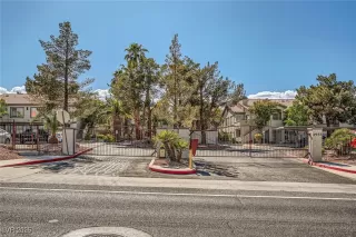 Photo #2: 2679218 Listing