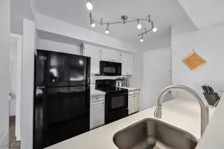 Photo #6: 2679247 Listing 