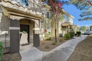 Photo #1: 2679271 Listing 