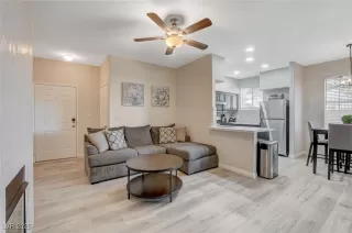 Photo #3: 2679271 Listing 