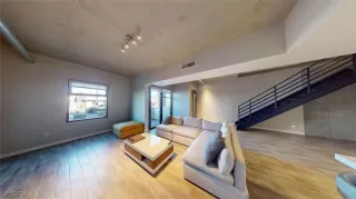 Photo #1: 2679286 Listing 