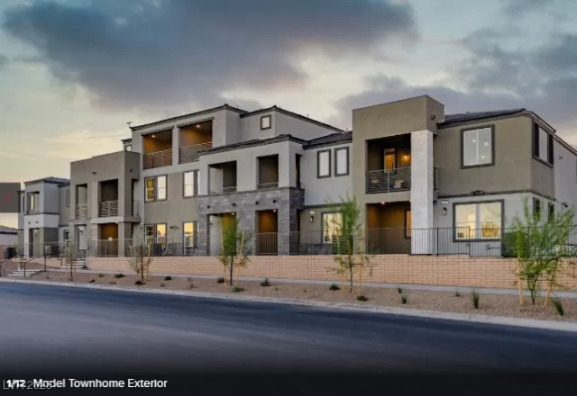 MLS: 2679293 Condo For Sale